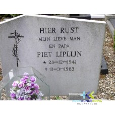 Grafstenen kerkhof Herwen Coll. HKR (99) P.Liplijn